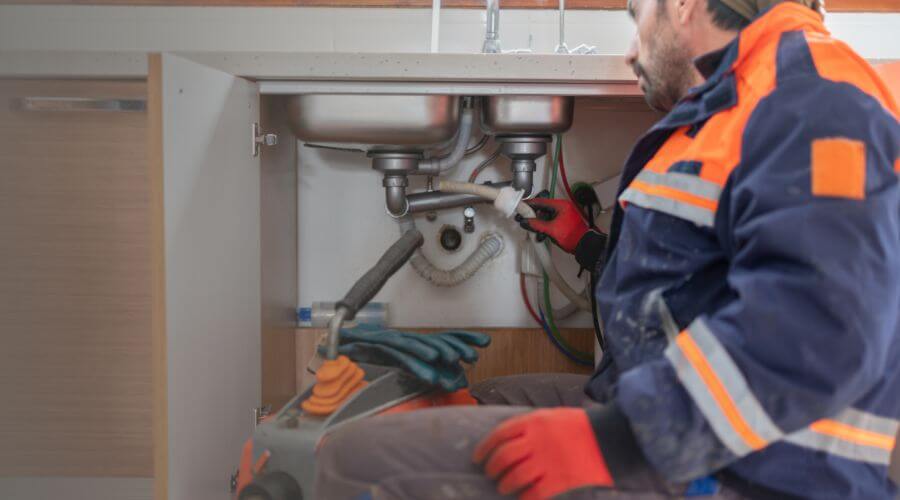 Local expert plumbing services in Pleasant Lake, MI
